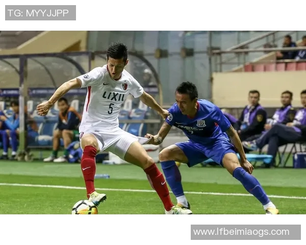 福冈黄蜂迎战横滨飞翼争夺联赛关键三分的精彩对决